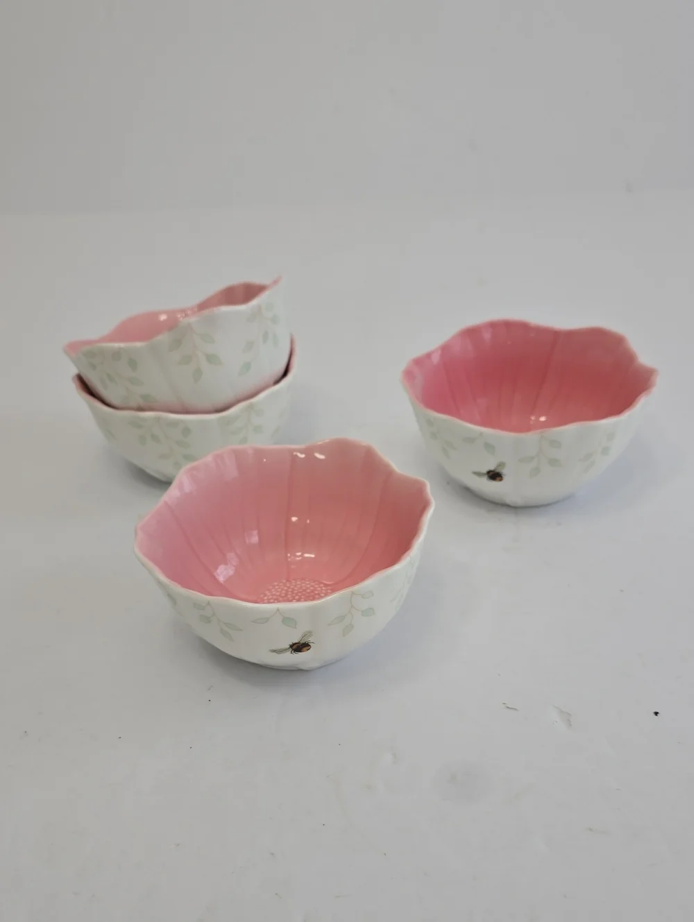 Lenox Set Of 4 Butterfly Meadow Bee Porcelain Dessert Bowls Floral Shaped